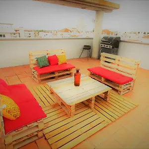 B. Marine Holidays Apartamento