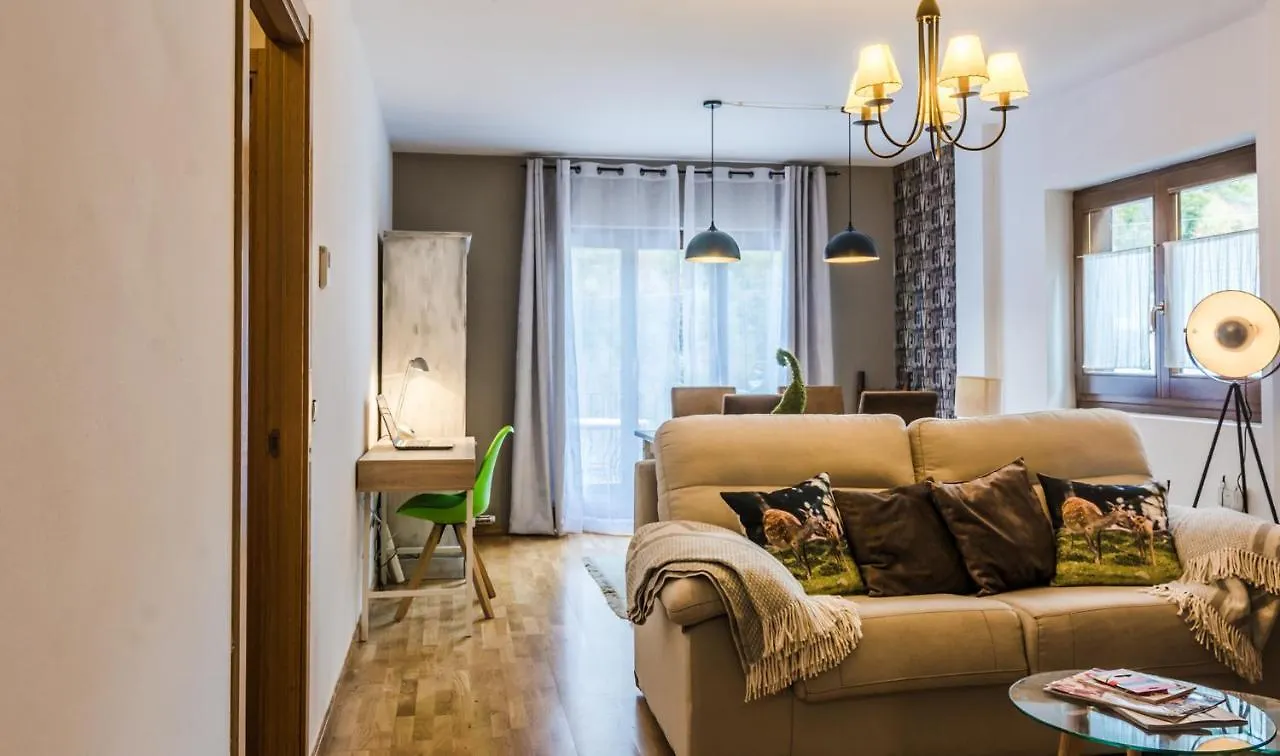 Apartment Saplan Real Estate Pomero Les Bordes Spain
