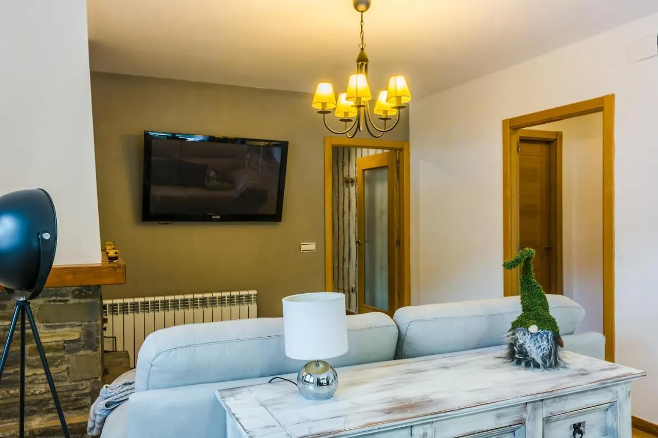 Saplan Real Estate Pomero Les Bordes Apartment